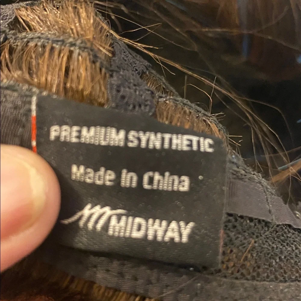 Bobbi Boss Synthetic Wig good condition - Picture 5 of 5